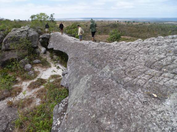 Chegando à Ponte de Pedra, na Chapada dos Guimarães, em Mato Grosso